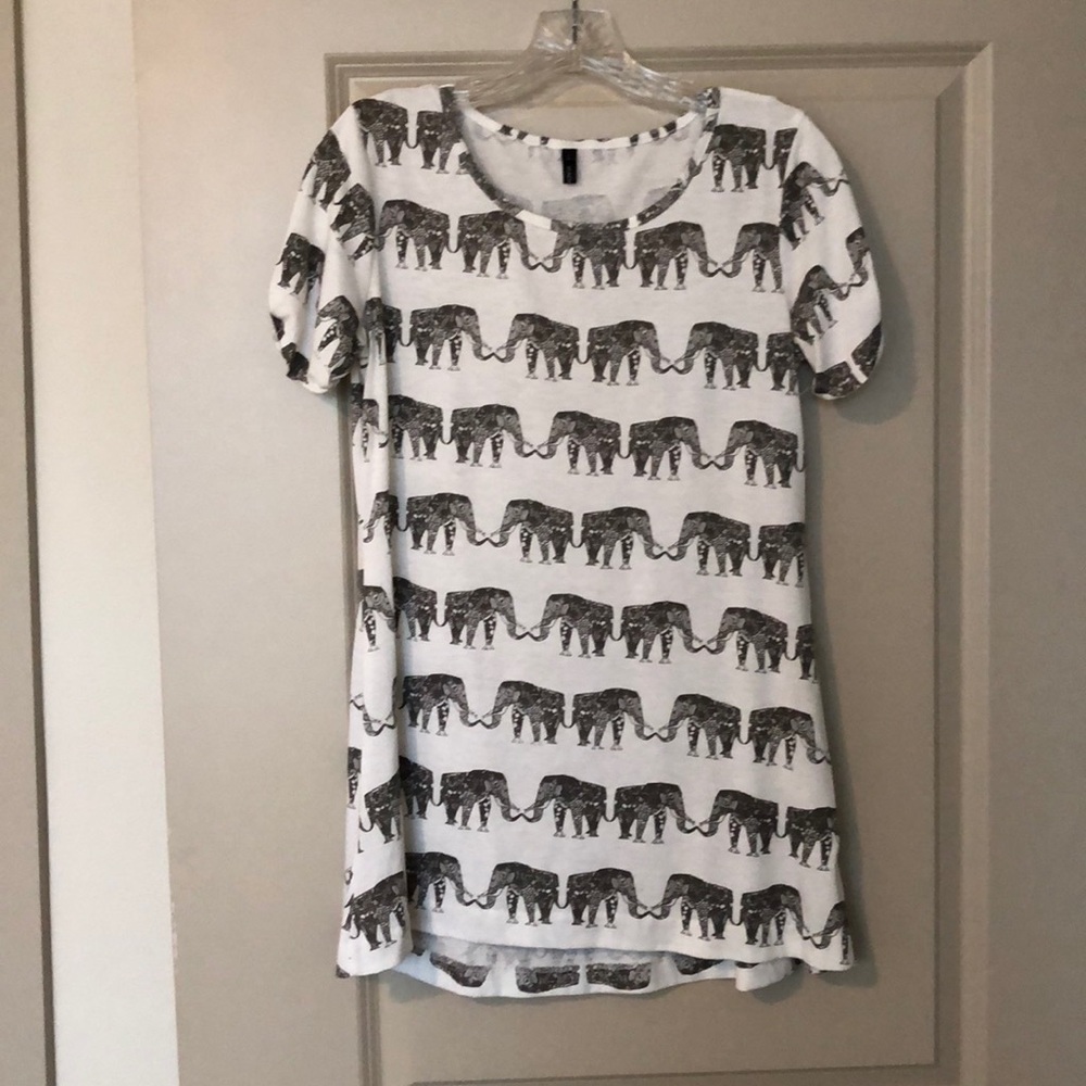 Elephant pattern tee